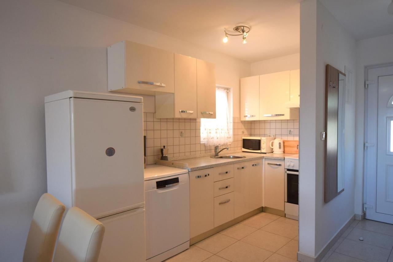 Apartments Marjolovic Nijvice Zewnętrze zdjęcie